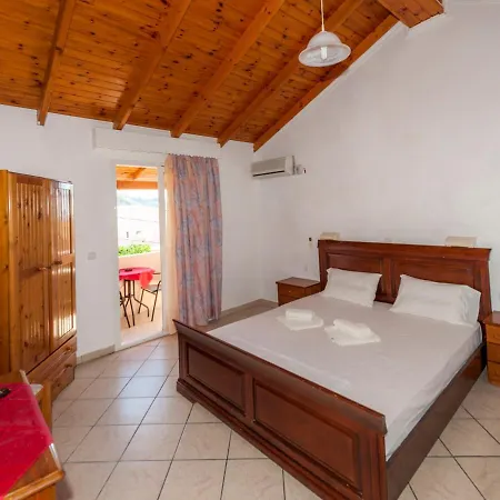 Delphi Agios Gordios (Corfu)