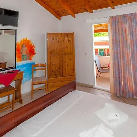 Aparthotel Delphi Agios Gordios (Corfu)