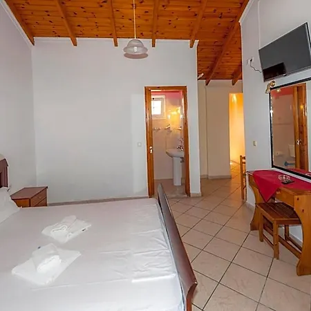 Delphi 3* Agios Gordios (Corfu)