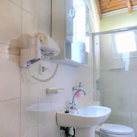 Delphi 3* Agios Gordios (Corfu)