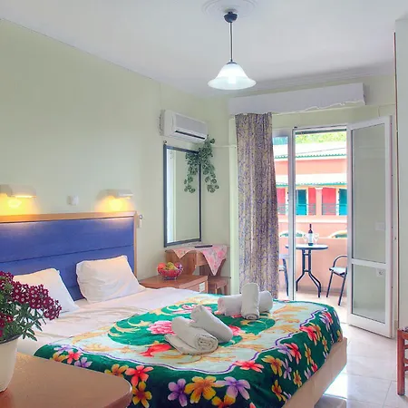 Delphi Agios Gordios (Corfu)