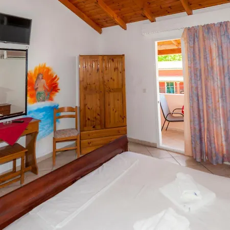 Delphi 4* Agios Gordios (Corfu)