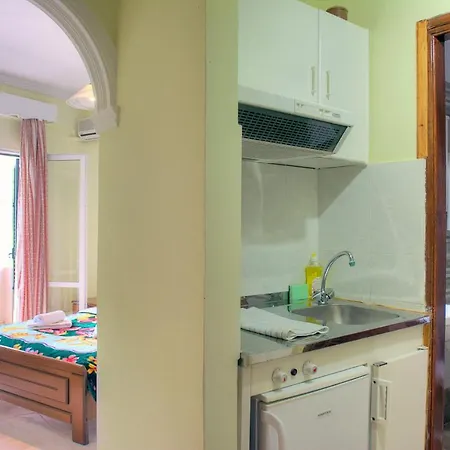 Delphi Lejlighedshotel Agios Gordios (Corfu)