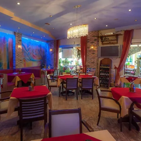 Lejlighedshotel Delphi Agios Gordios (Corfu)