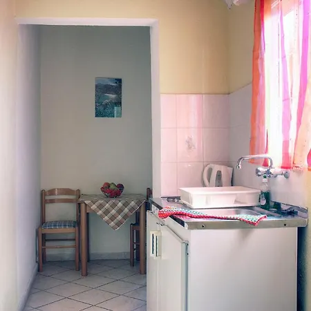 Delphi Agios Gordios (Corfu)