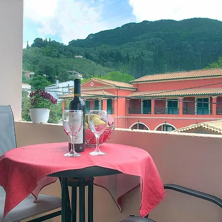 Aparthotel Delphi 3*