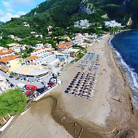 Delphi Aparthotel 3*